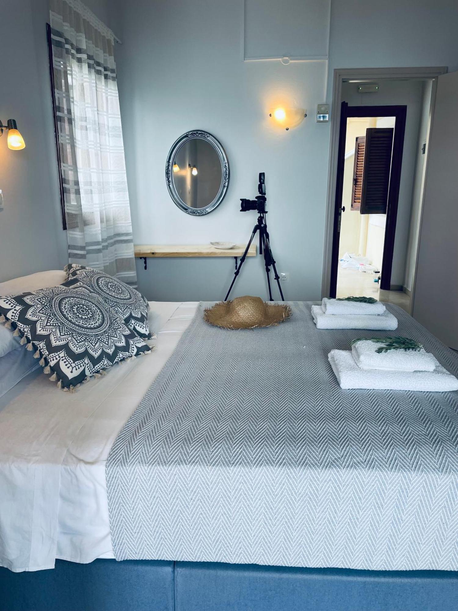Hotel Odeon B&B Барбати Экстерьер фото