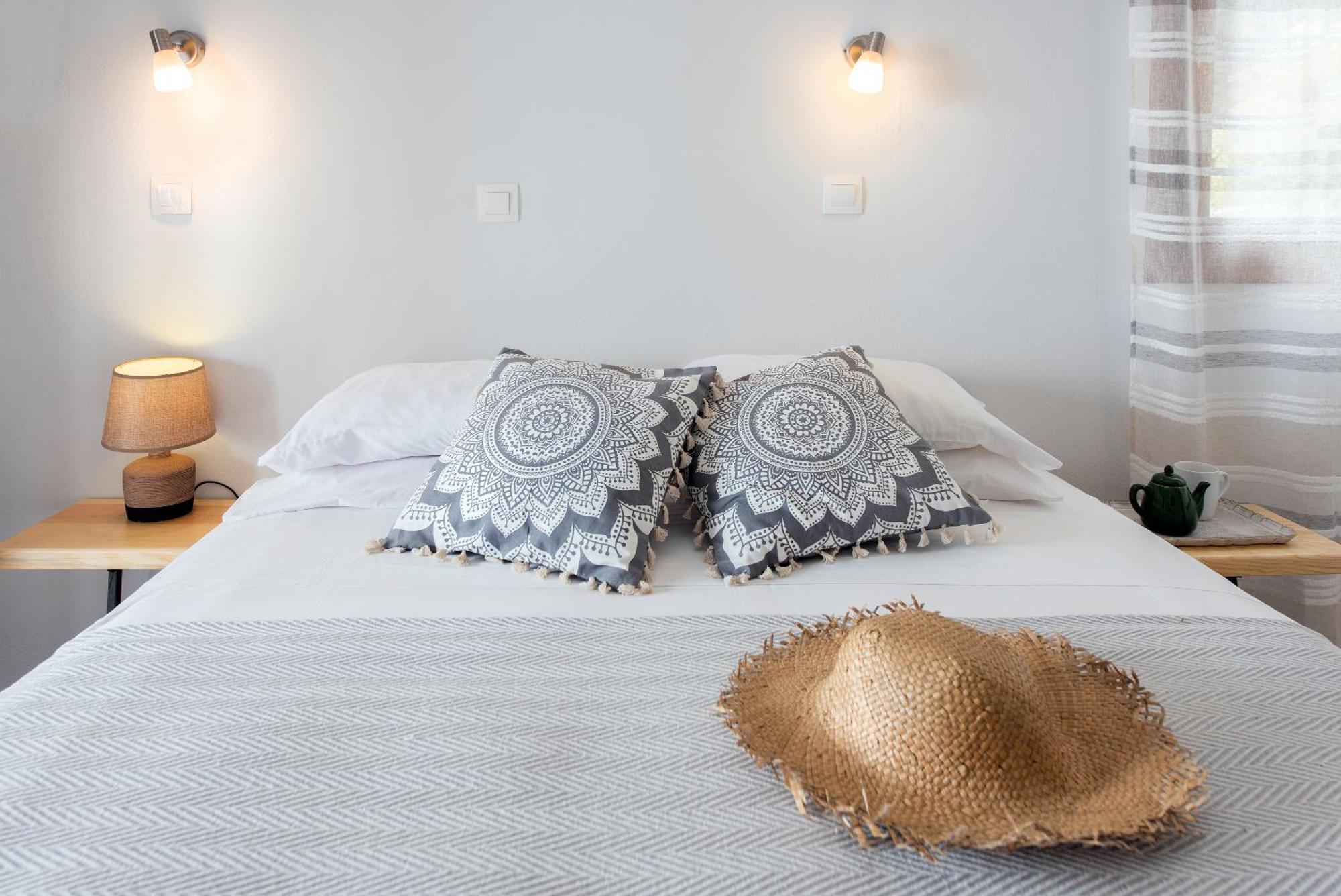 Hotel Odeon B&B Барбати Экстерьер фото